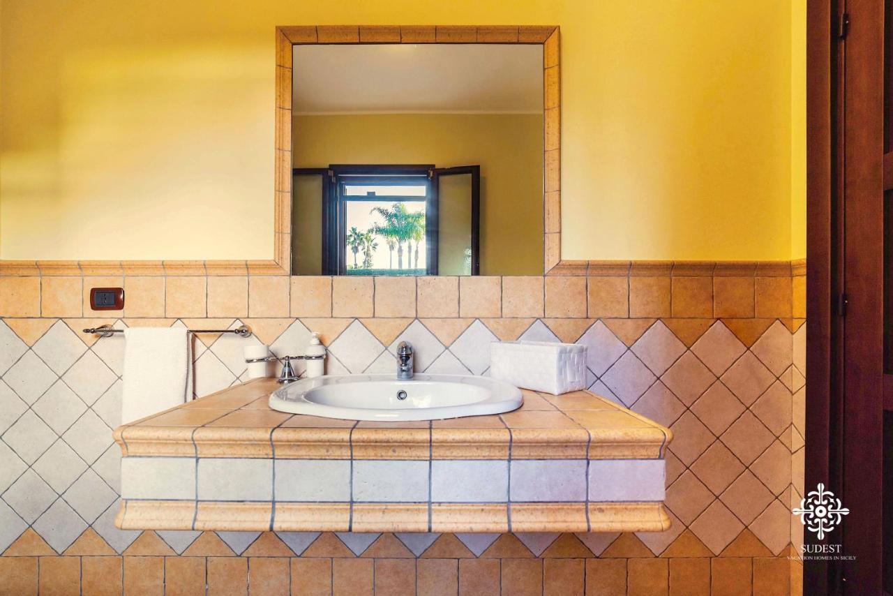 Villa Clara Country Retreat Solarino Eksteriør billede