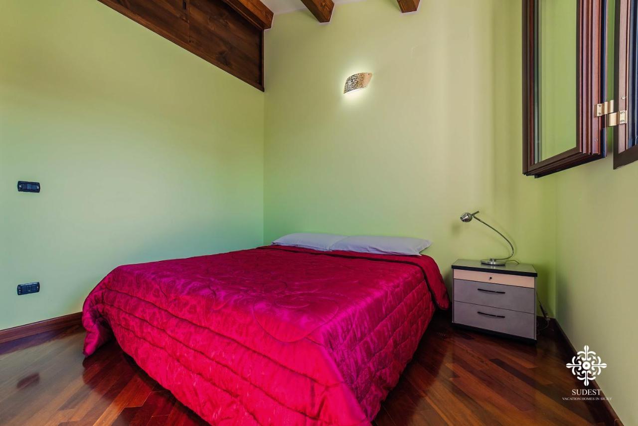 Villa Clara Country Retreat Solarino Eksteriør billede