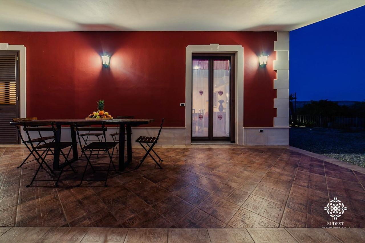 Villa Clara Country Retreat Solarino Eksteriør billede