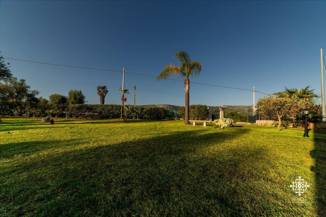 Villa Clara Country Retreat Solarino Eksteriør billede