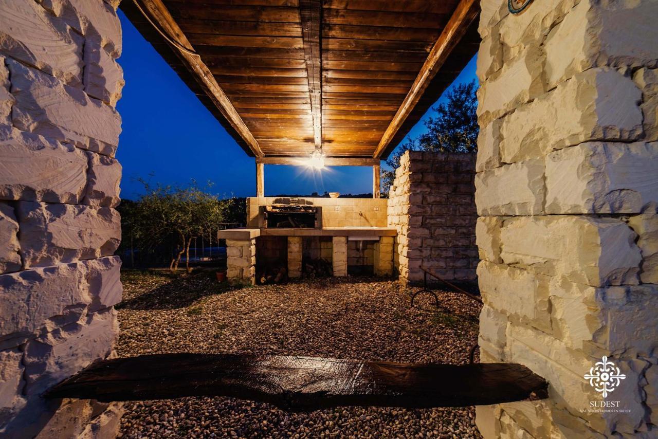 Villa Clara Country Retreat Solarino Eksteriør billede