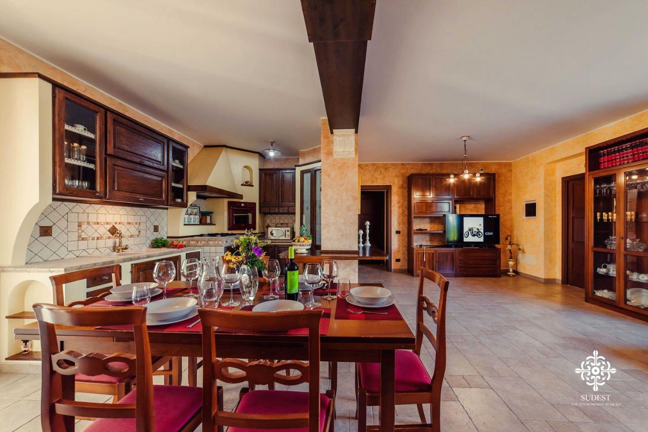 Villa Clara Country Retreat Solarino Eksteriør billede